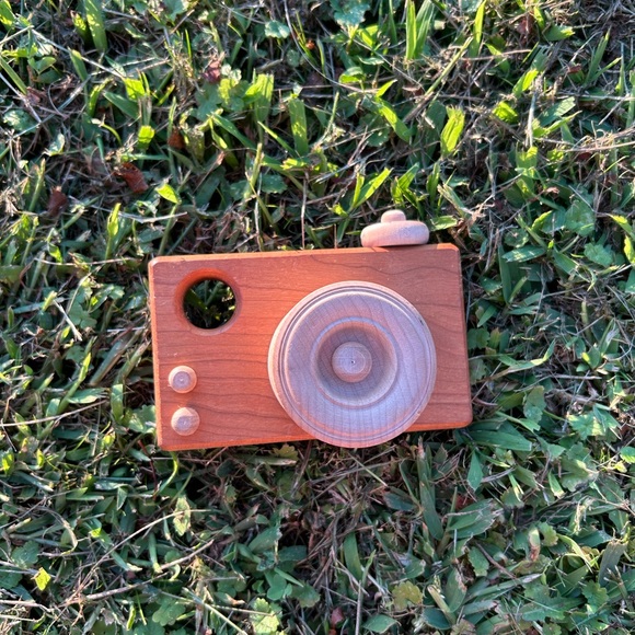 Bannor Toys wooden camera toy - Picture 1 of 3